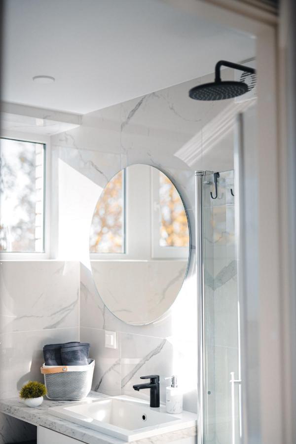 New Luxury 3Br Apartment In Old Town, Free Parking Haapsalu Exteriér fotografie
