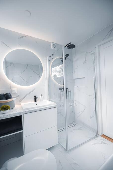 New Luxury 3Br Apartment In Old Town, Free Parking Haapsalu Exteriér fotografie